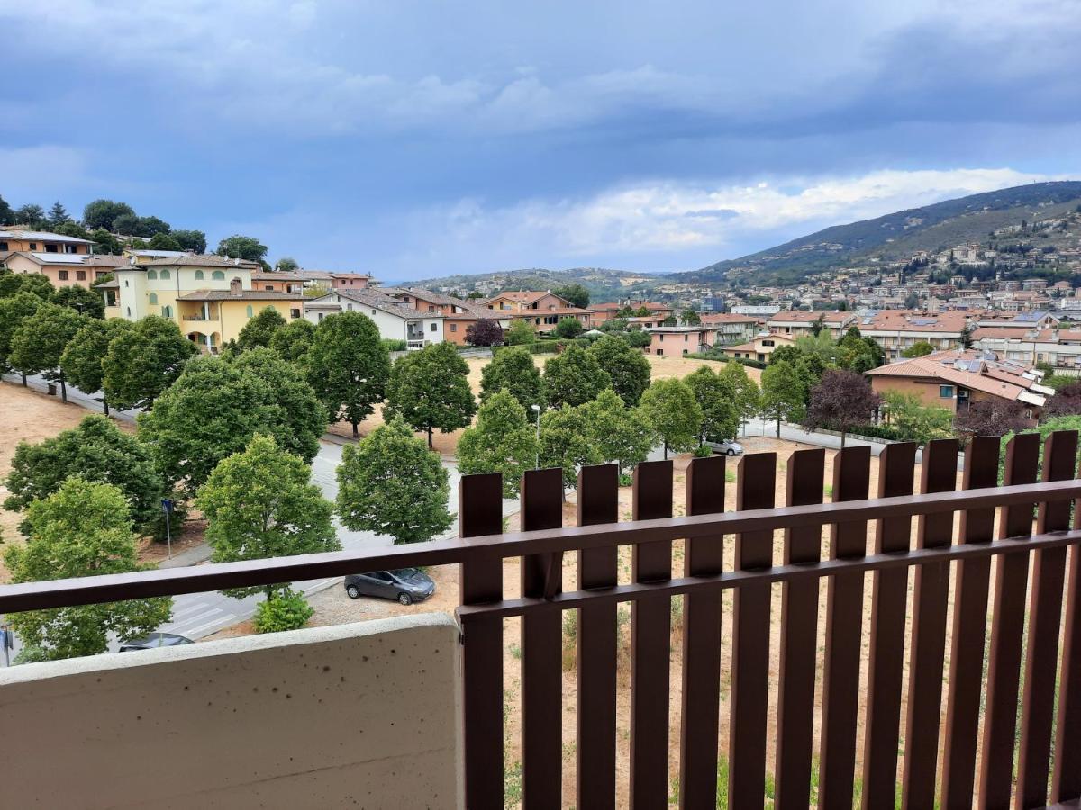 Appartamento Confortevole E Ben Servito San Mariano Kültér fotó